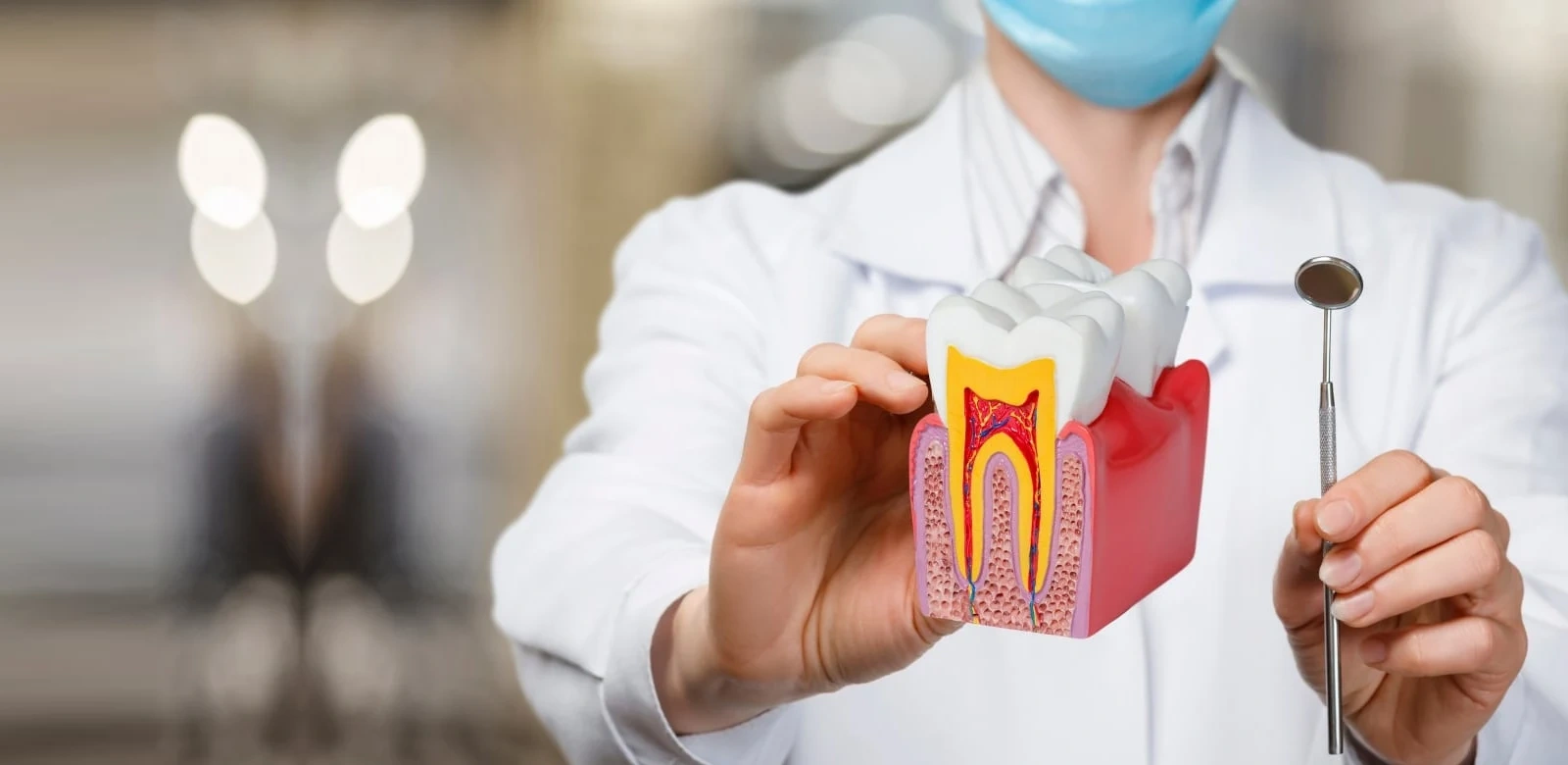 Best dentist in swasthya vihar